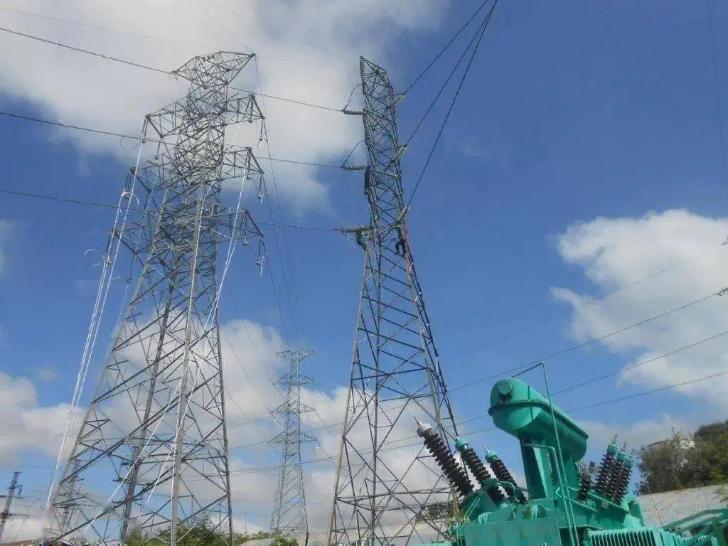 Aplikace bezdrátových produktů pro měření teploty v projektu distribuce energ...